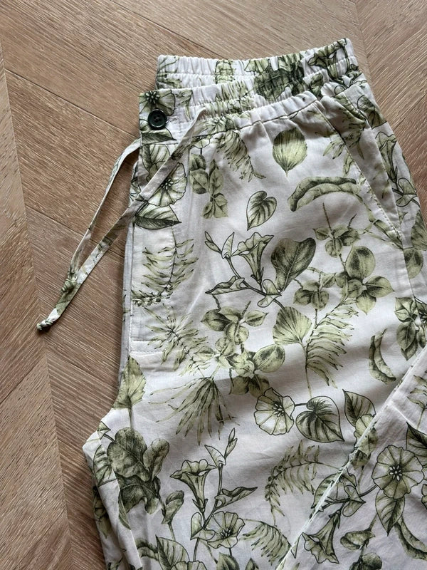 Pantalon fluide imprimé fleuri en coton léger T.34