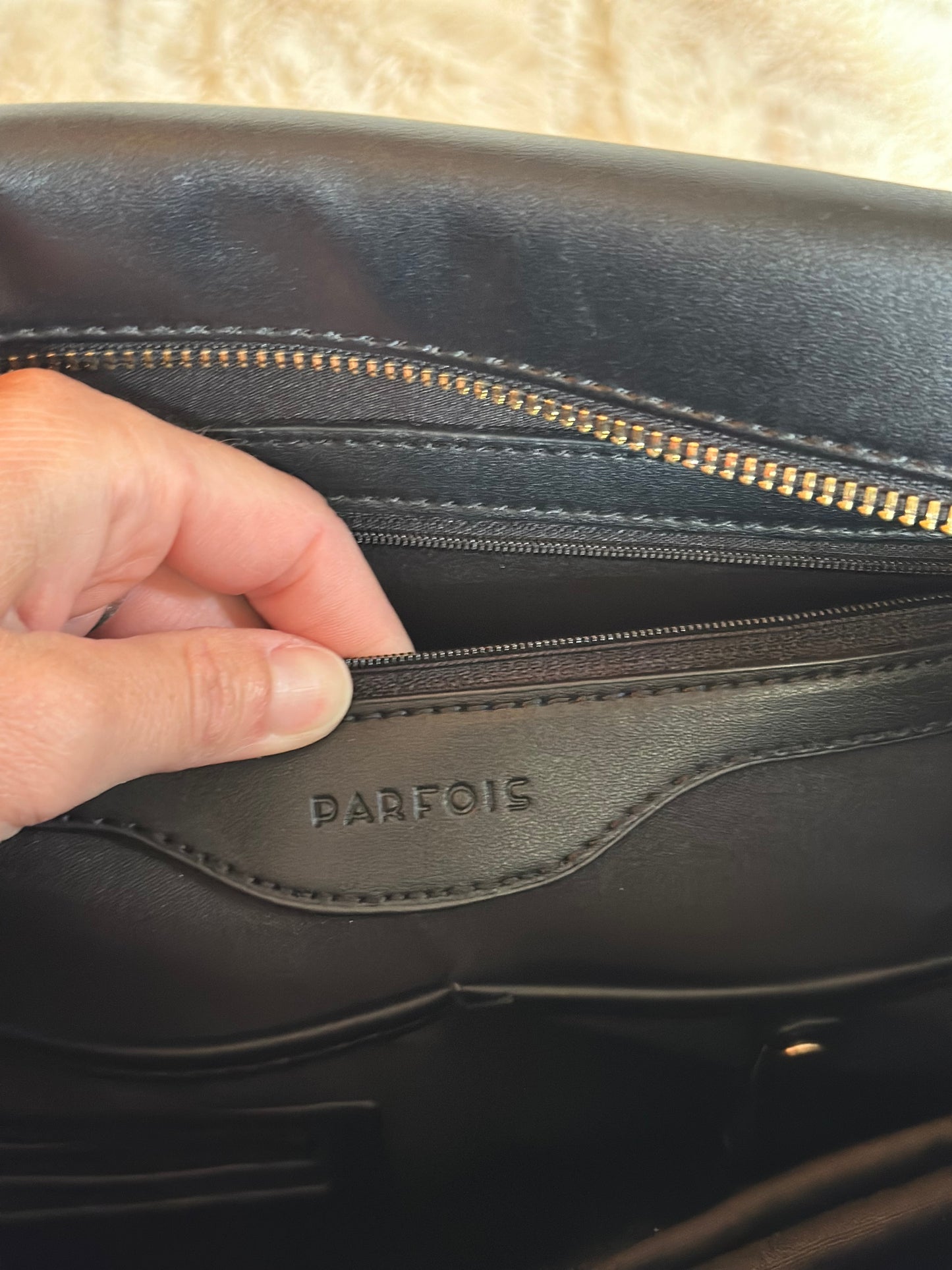 Sac pochette porte documents / ordinateur noir avec bandoulière