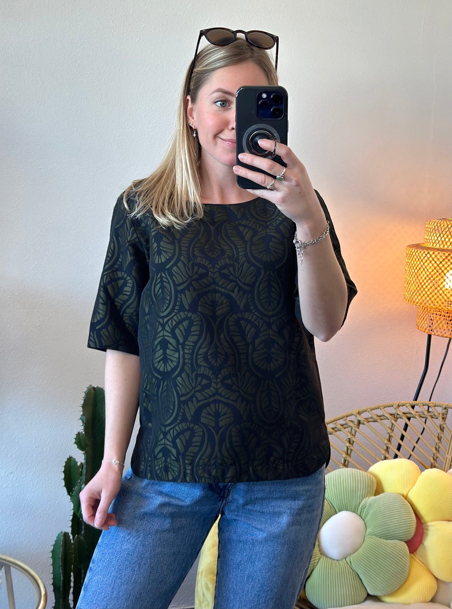 Blouse manches courtes verte à motifs T.36