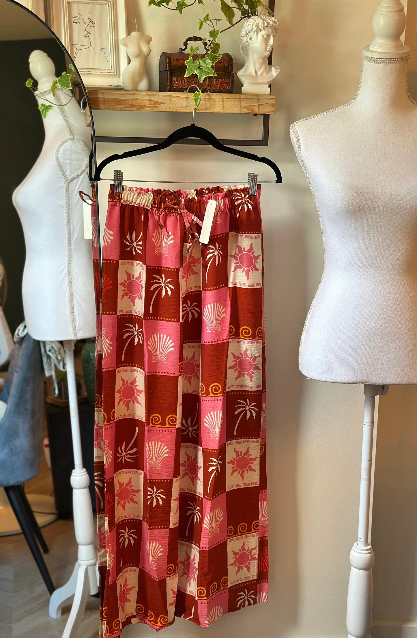 Pantalon d’été jambes larges, imprimé palmiers rose neuf T.U