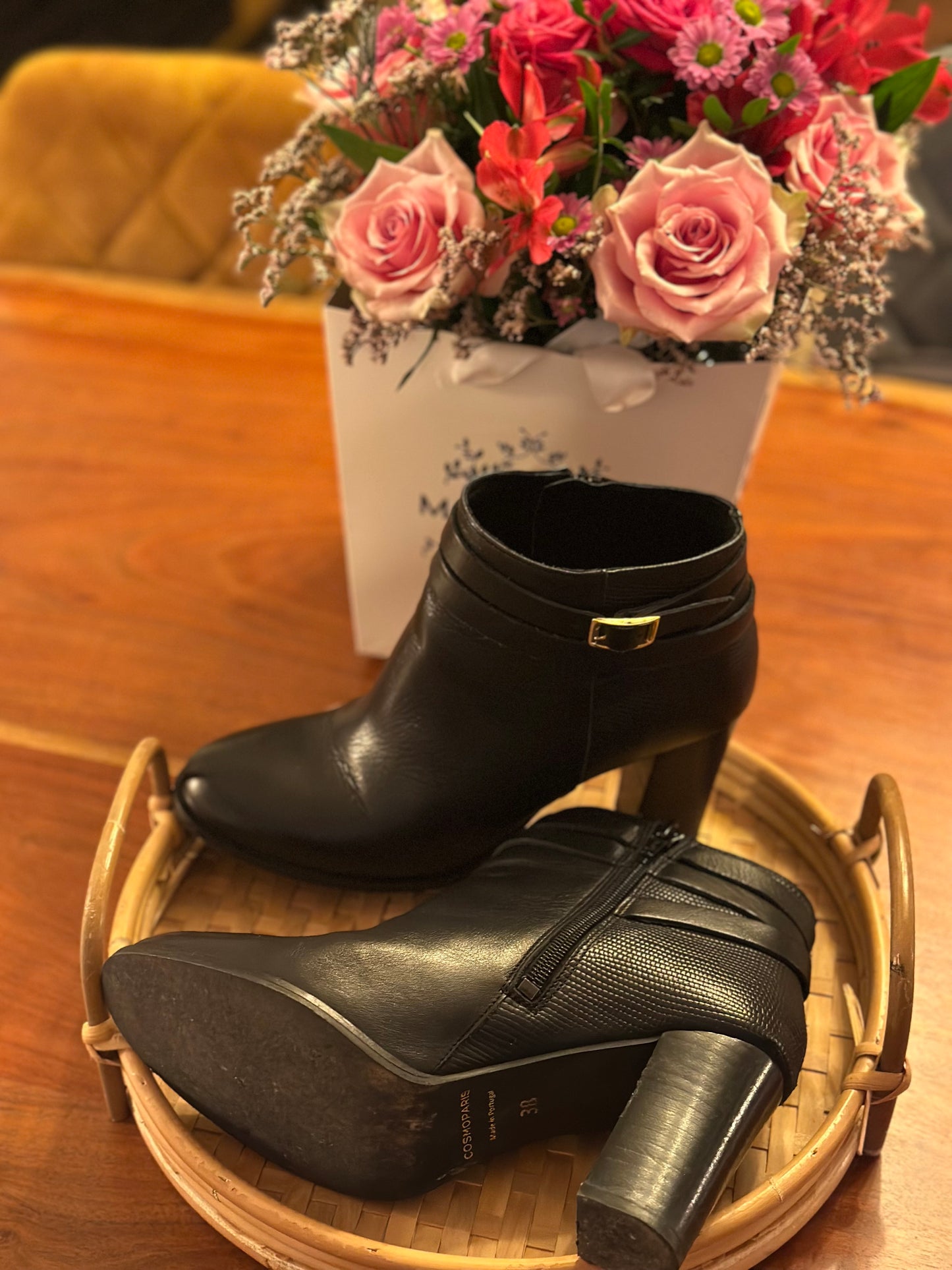 Bottines cuir noires P.38