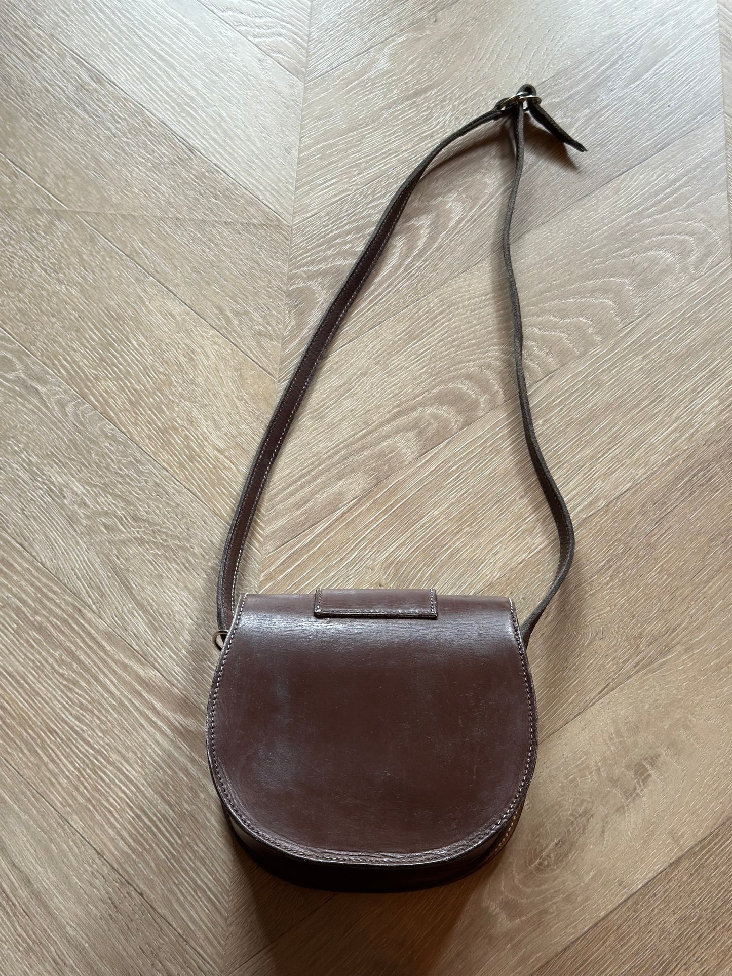 Sac bandoulière cuir marron vintage boucle métal – Made in France