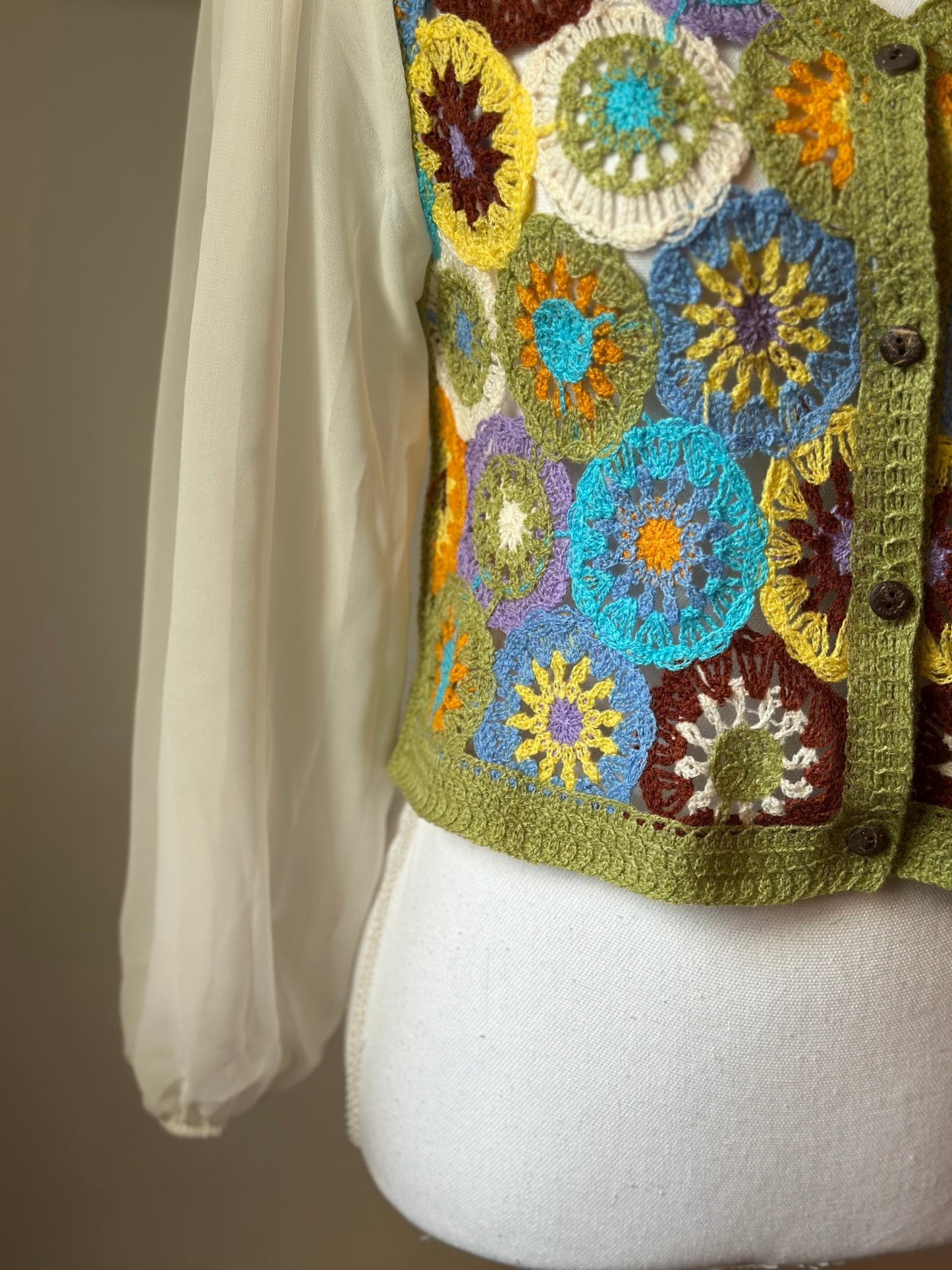 Cardigan crochet vert multicolore neuf T.36
