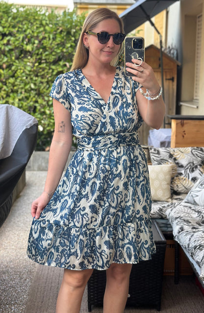 Robe modèle Routa imprimé bleu & blanc T.38