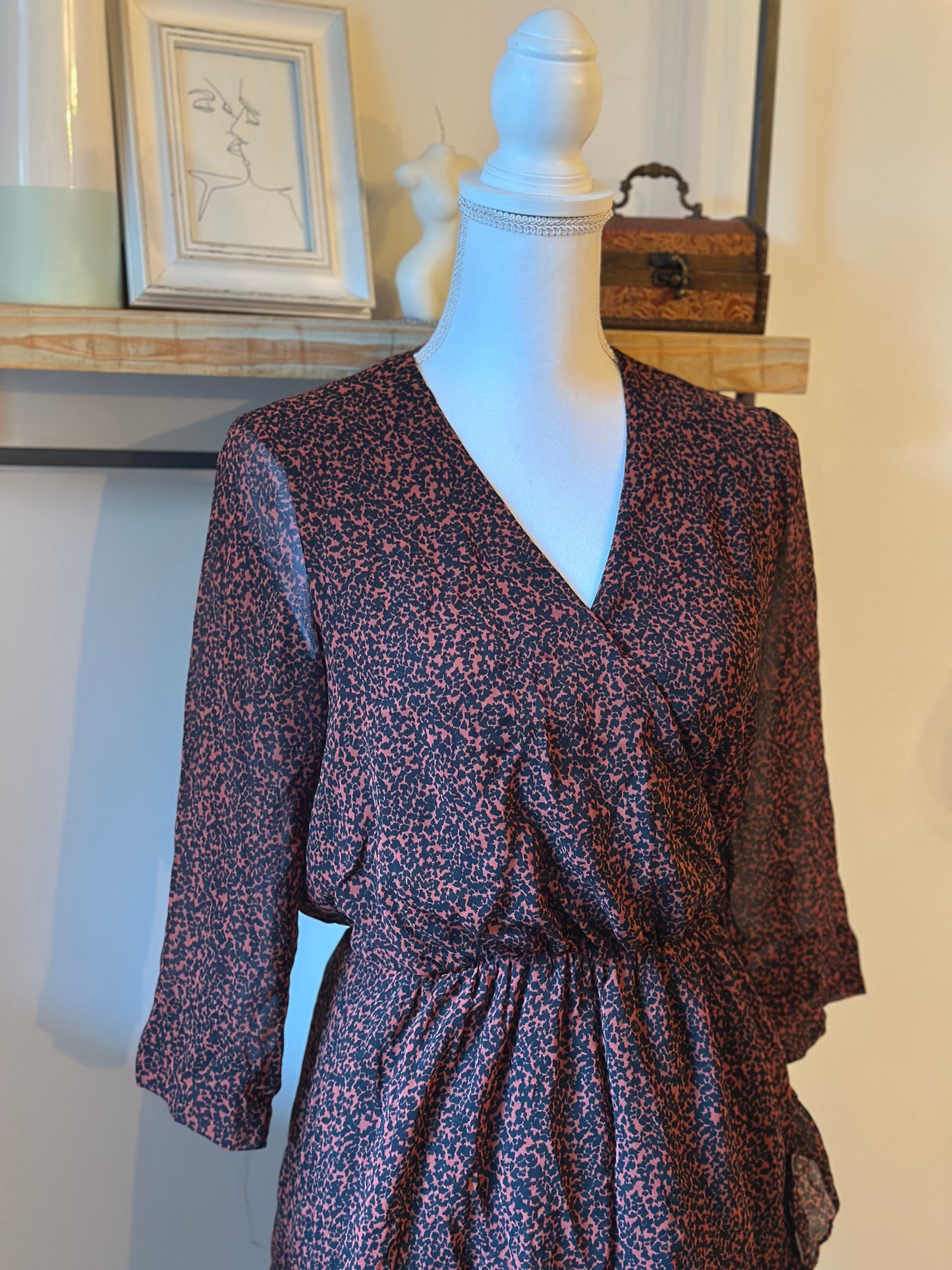 Robe portefeuille imprimée bordeaux et noir T.36