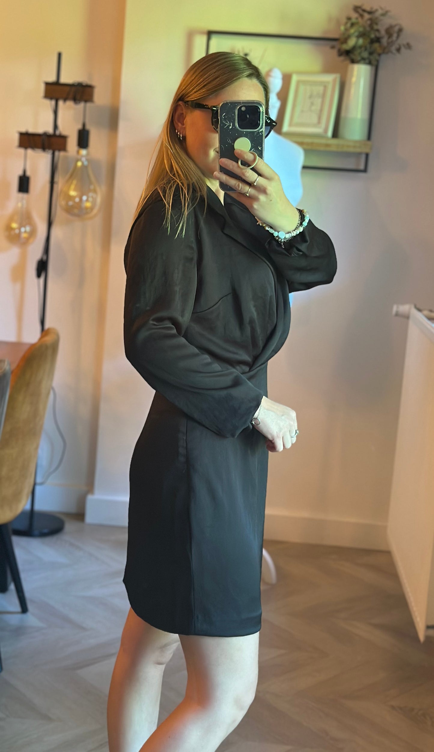 Robe blazer noire satinée T.38