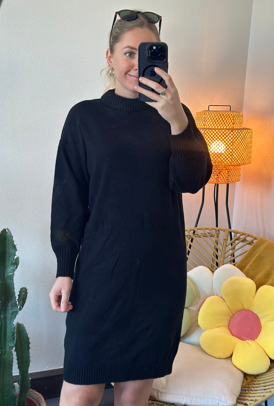 Robe pull en maille noire, T.34