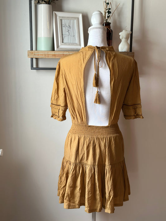 Robe dos nu plumetis beige Alamada T.36