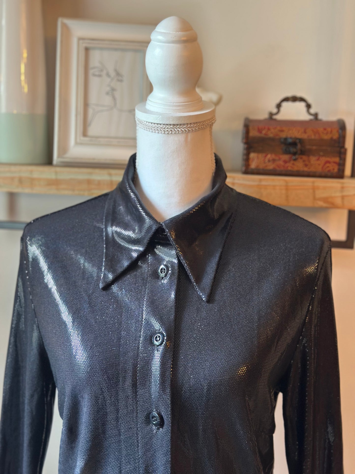 Chemise noir effet métallisé vintage T.U