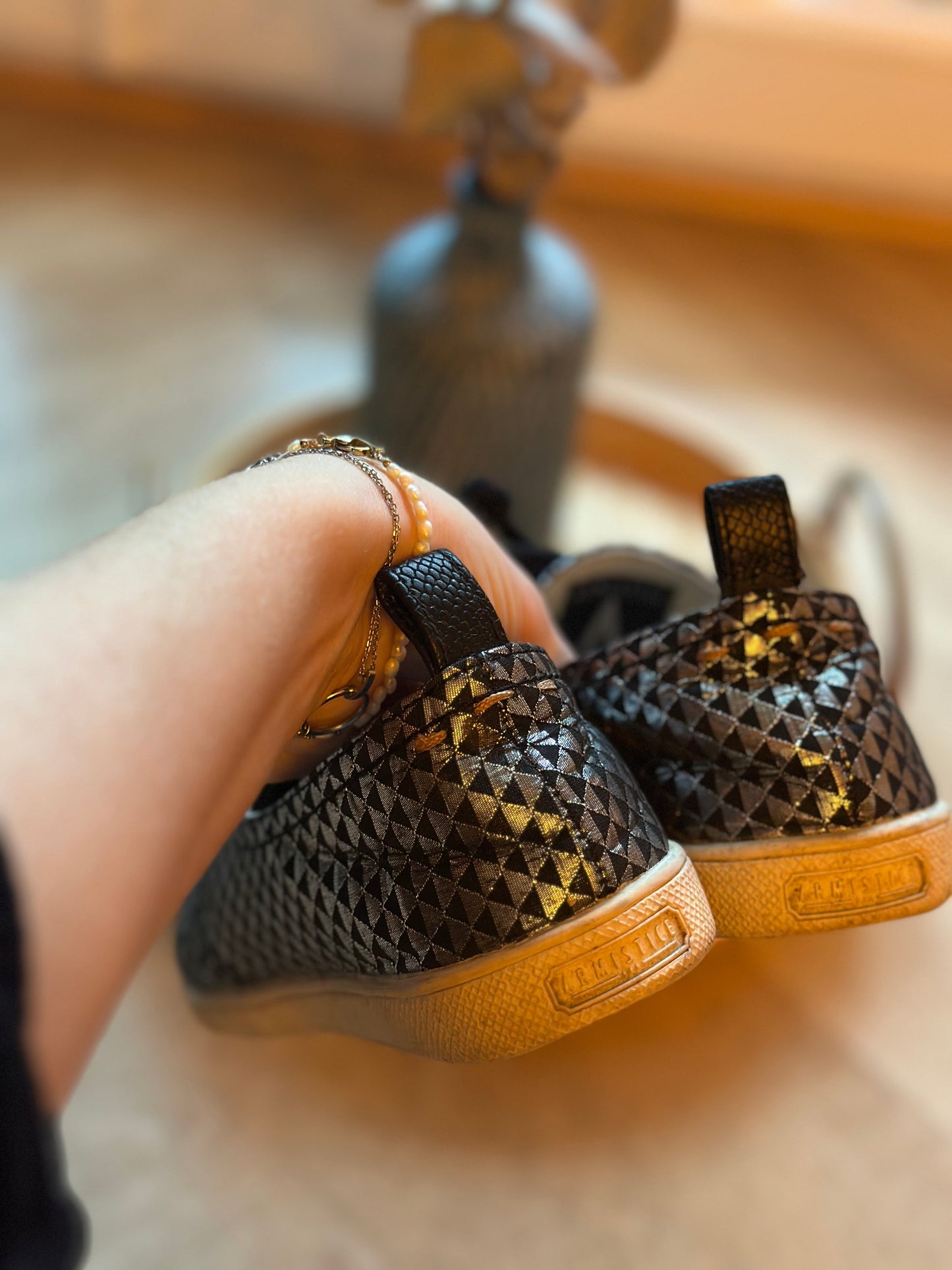 Derbies imprimé géométrique noir argenté P.37