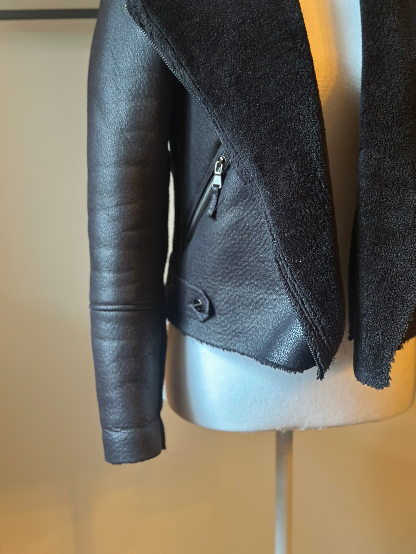 Veste aviateur noire col mouton tout doux T.34