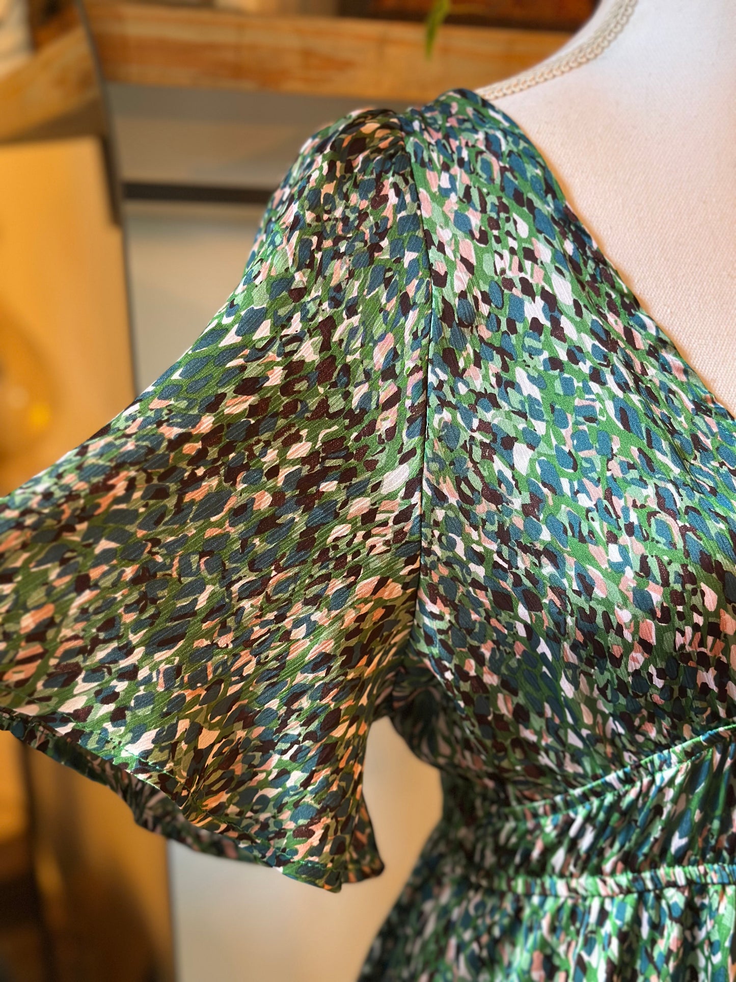 Robe verte à motifs dos nu T.36/38