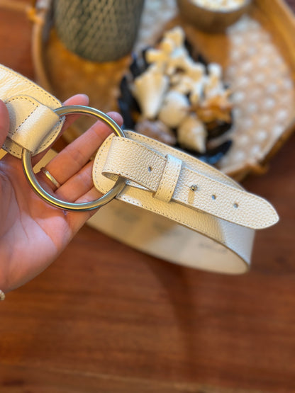 Ceinture blanc crème en cuir modèle vintage 20s’