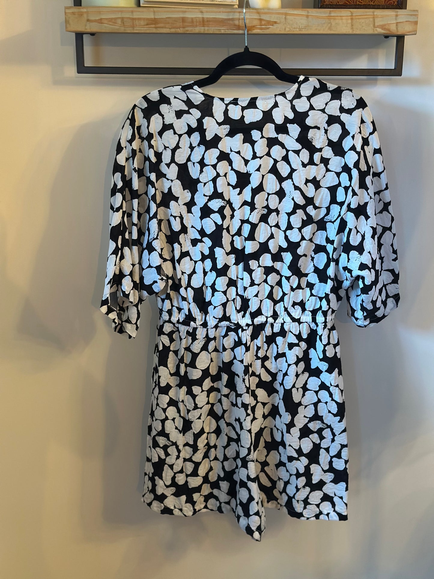 Combishort fluide à pois noir et blanc T.36