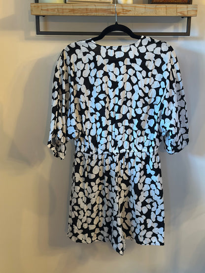 Combishort fluide à pois noir et blanc T.36