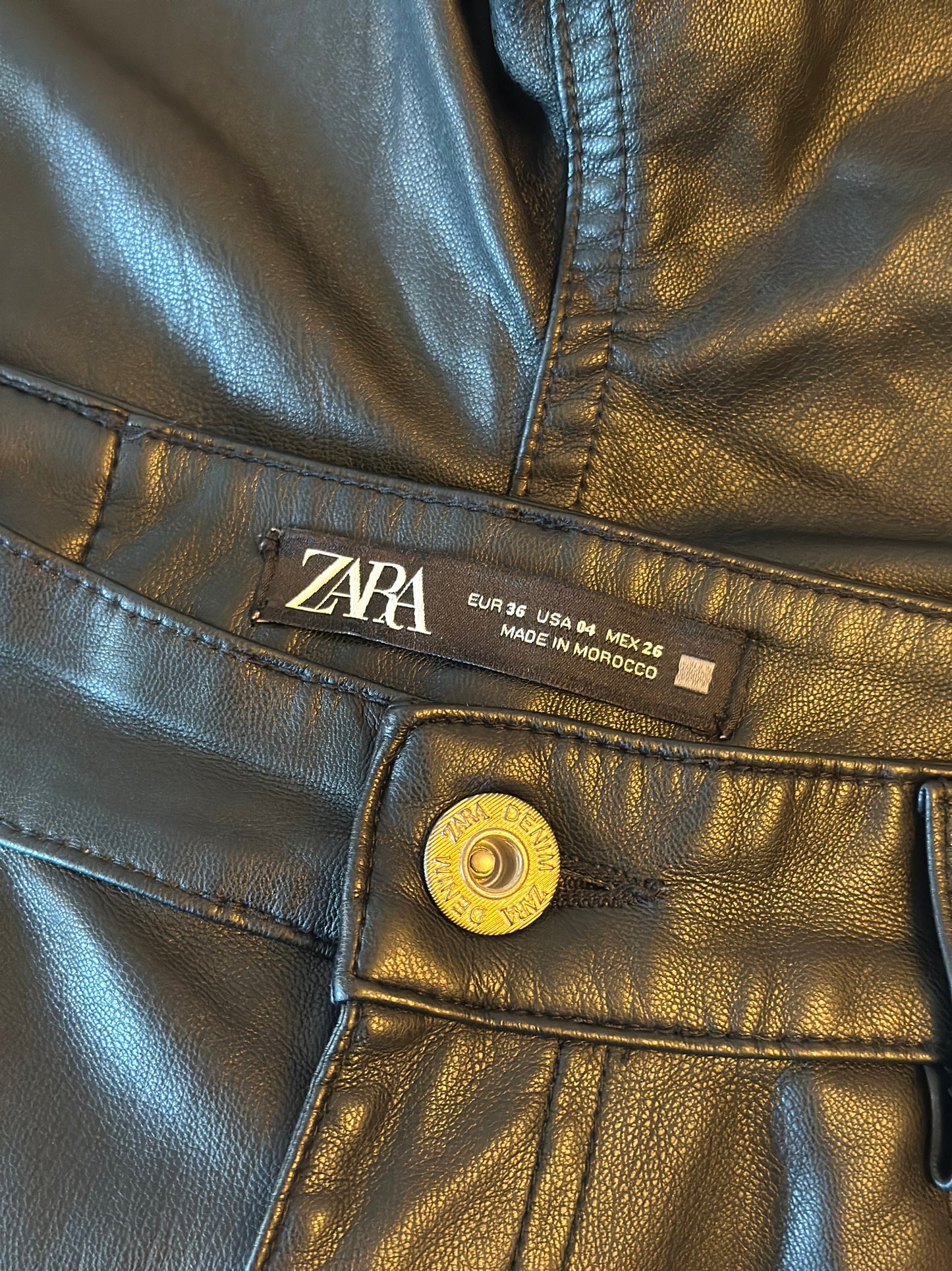 Pantalon droit similicuir noir T.36