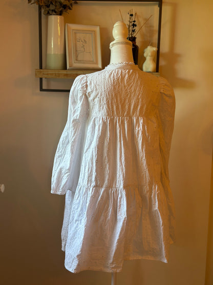 Robe courte broderie anglaise blanche T.34 oversize