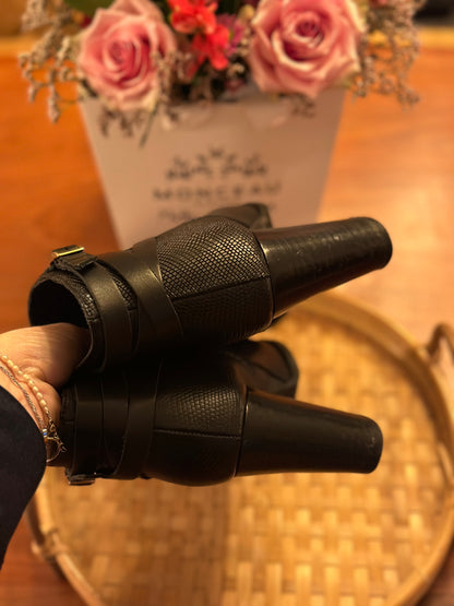 Bottines cuir noires P.38