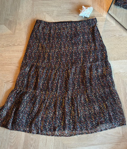 Jupe midi imprimée à fils lurex dorés T.44