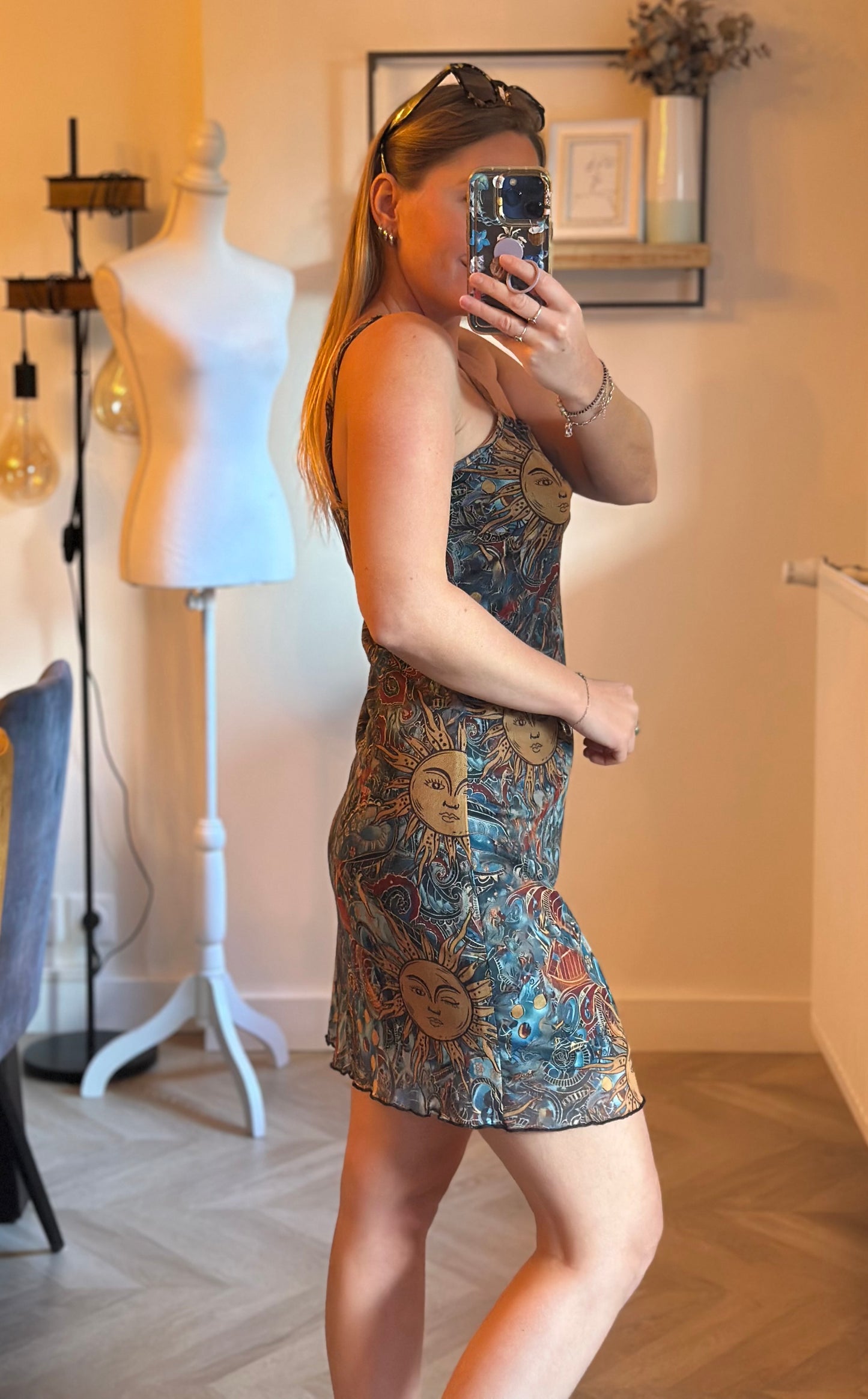 Robe d’été imprimé soleil coloré T.36