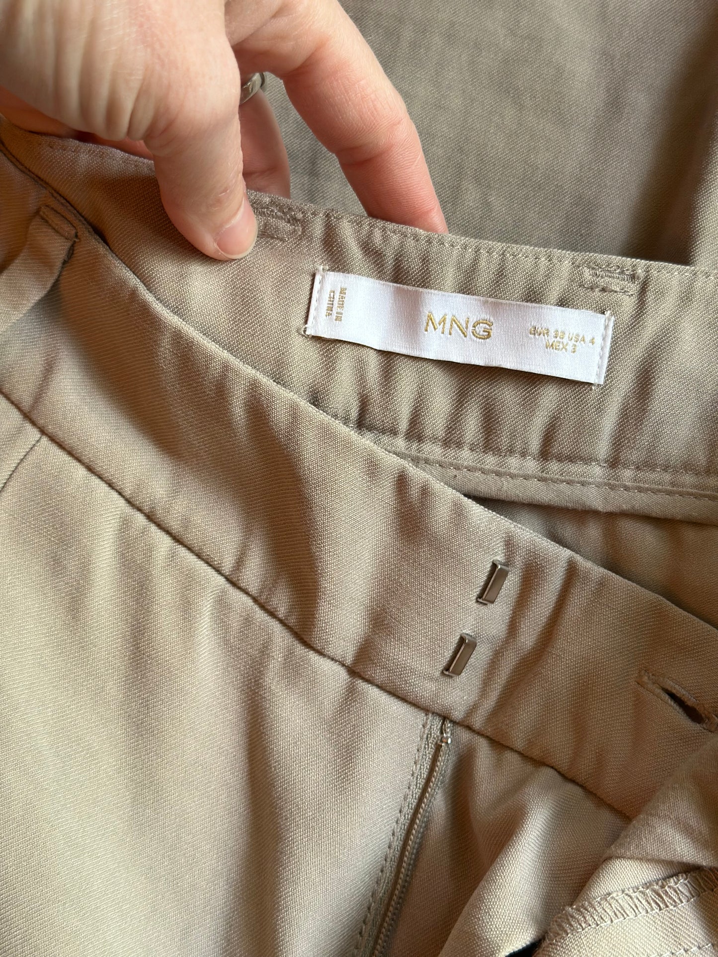 Pantalon tailleur fluide beige T.38