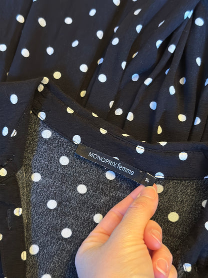 Robe courte noire à pois blancs style pin-up T.34