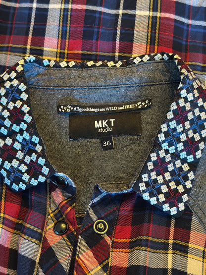 Chemise à carreaux T.36