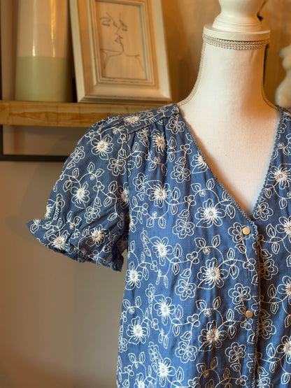 Blouse bleue brodée fleurs coton T.36/38