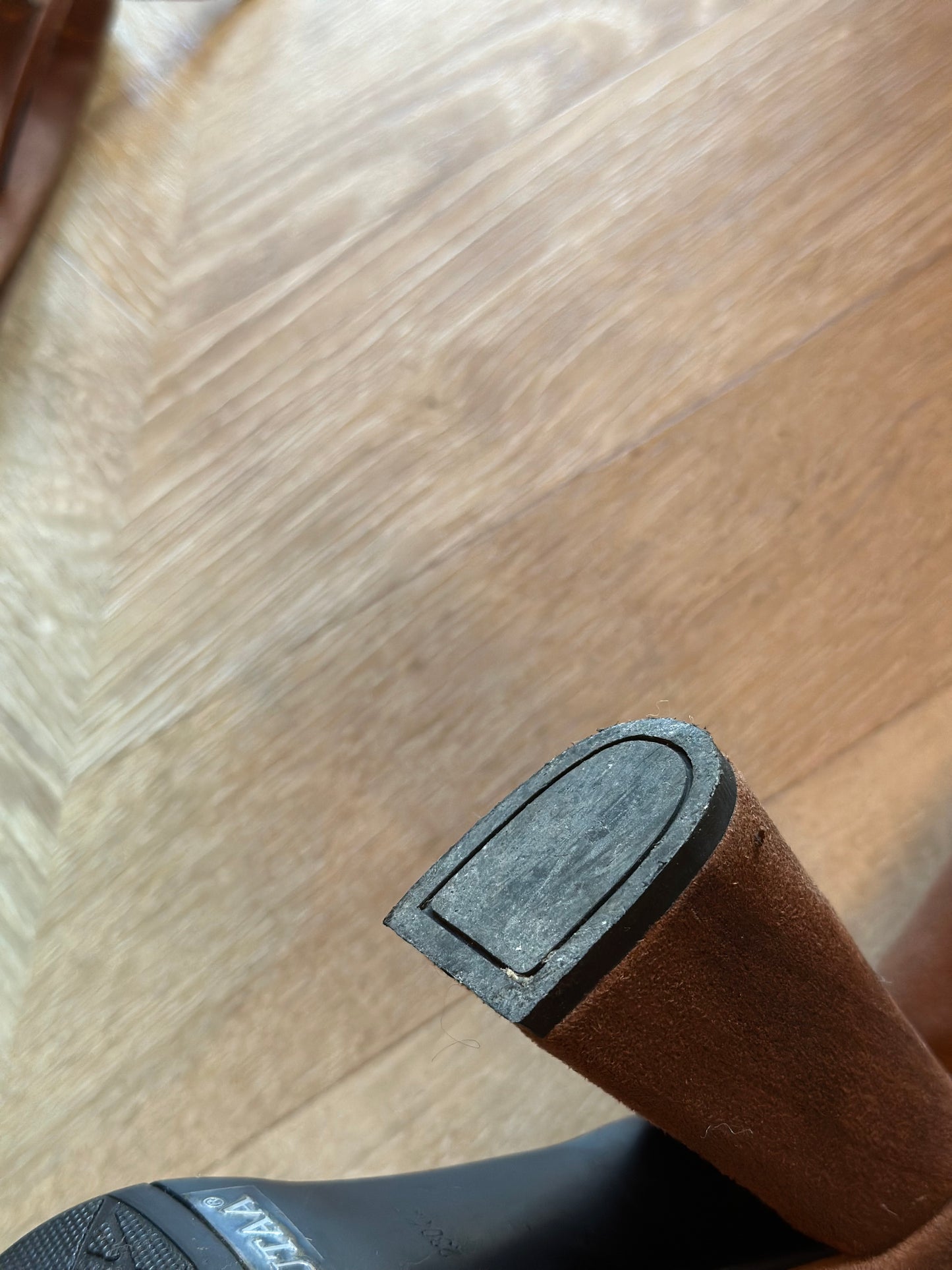 Cuissardes en daim marron clair à lacets T.36