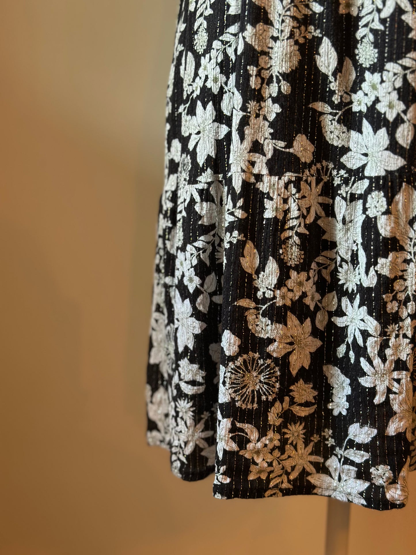 Robe fluide fleurie noir & blanc T.36/38