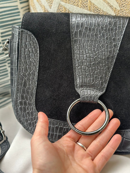 Sac bandoulière cuir et daim effet croco noir – fabriqué en Italie